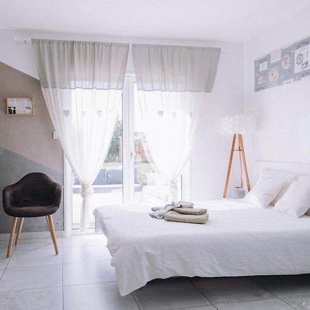 Gite "Le Mesminois" Etablissement Avec Espace Bien-Etre Et Sauna Saint-Mesmin  ภายนอก รูปภาพ