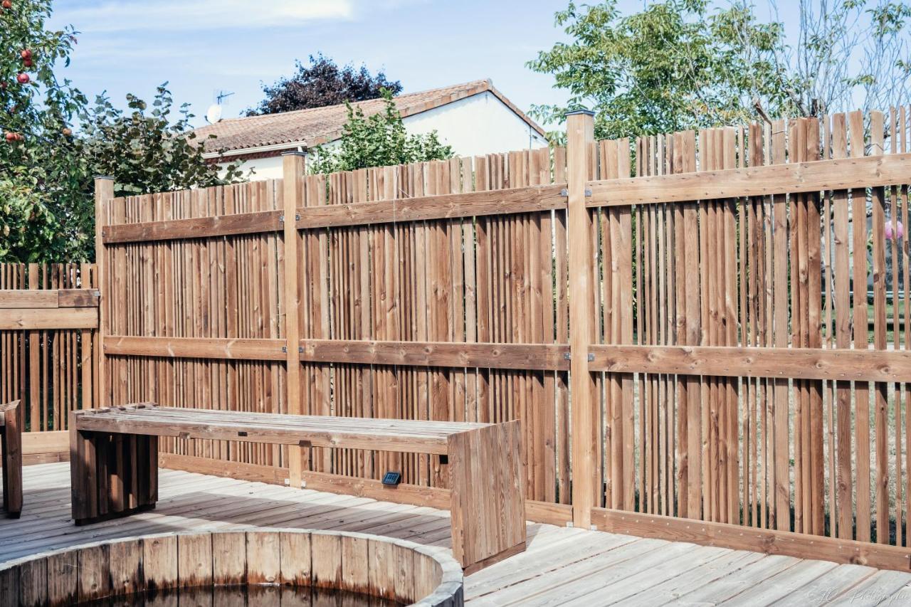Gite "Le Mesminois" Etablissement Avec Espace Bien-Etre Et Sauna Saint-Mesmin  ภายนอก รูปภาพ